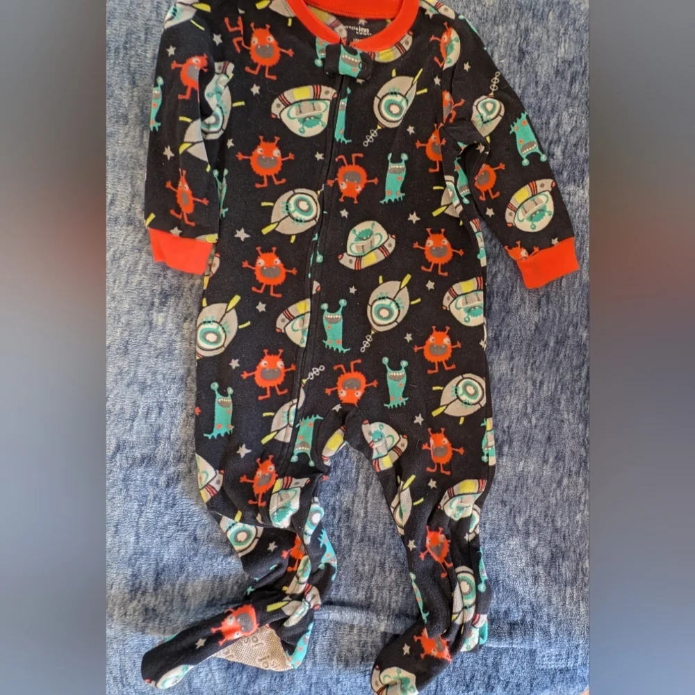 Carter's 18M Kids Footies